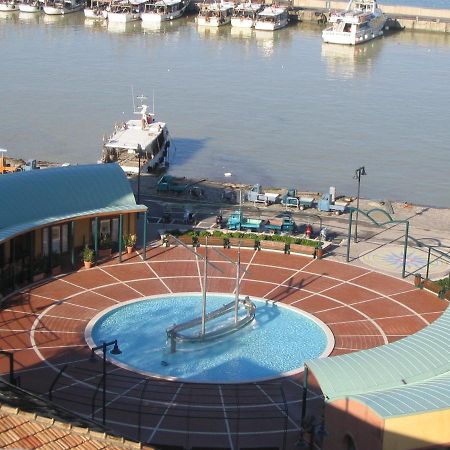 Residence Darsena Католика Екстериор снимка